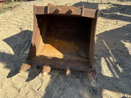 Godet terrassement mecalac - Kovë ekskavatori: foto 2 Godet terrassement mecalac - Kovë ekskavatori: foto 2