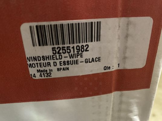 Moteur d’essuie-glace manitou - Fshirëse për Pajisje për trajtimin e materialeve: foto 3 Moteur d’essuie-glace manitou - Fshirëse për Pajisje për trajtimin e materialeve: foto 3