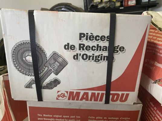 Moteur d’essuie-glace manitou - Fshirëse për Pajisje për trajtimin e materialeve: foto 2 Moteur d’essuie-glace manitou - Fshirëse për Pajisje për trajtimin e materialeve: foto 2