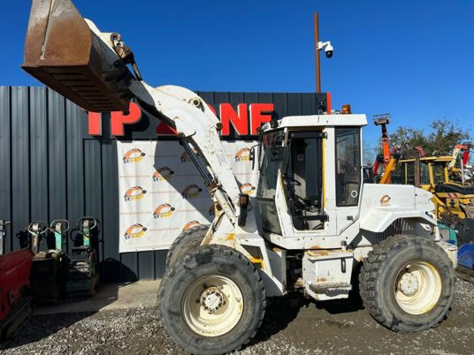 Venieri Case 421B à 13 500 € HT - Fadrom me goma: foto 2 Venieri Case 421B à 13 500 € HT - Fadrom me goma: foto 2