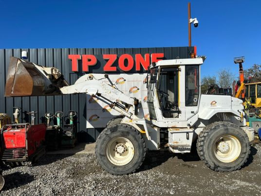 Venieri Case 421B à 13 500 € HT - Fadrom me goma: foto 3 Venieri Case 421B à 13 500 € HT - Fadrom me goma: foto 3