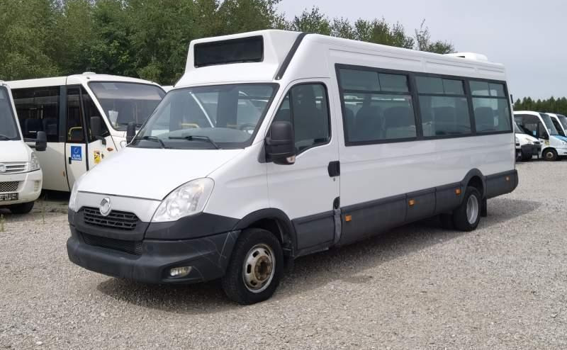 Iveco Daily 23 *NOWY SILNIK* 2 SZTUKI*, klima, winda - Autobus suburban: foto 3 Iveco Daily 23 *NOWY SILNIK* 2 SZTUKI*, klima, winda - Autobus suburban: foto 3