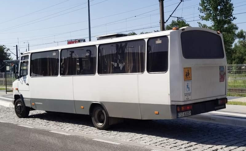 Mercedes-Benz Vario 814D 38+12 - Autobus suburban: foto 2 Mercedes-Benz Vario 814D 38+12 - Autobus suburban: foto 2