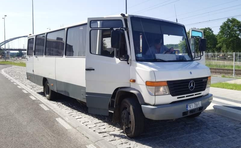 Mercedes-Benz Vario 814D 38+12 - Autobus suburban: foto 2 Mercedes-Benz Vario 814D 38+12 - Autobus suburban: foto 2
