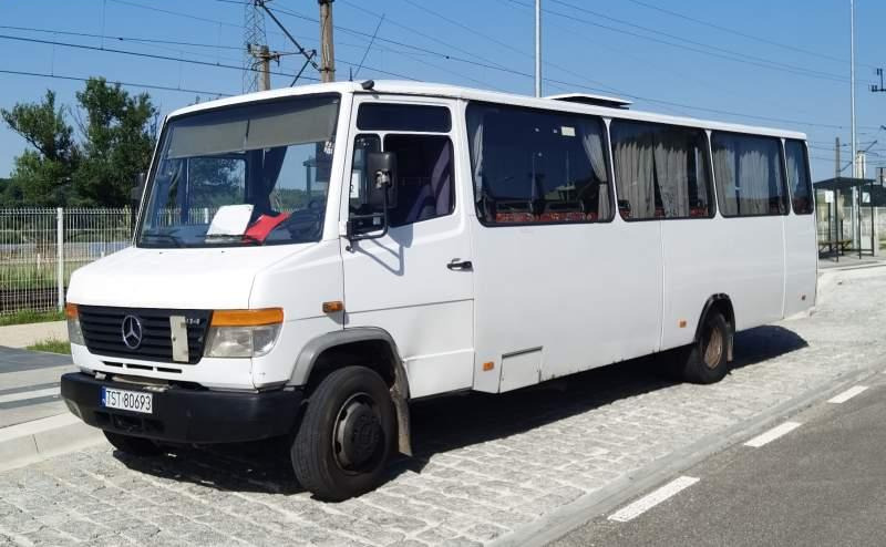 Mercedes-Benz Vario 814D 38+13 - Autobus suburban: foto 1 Mercedes-Benz Vario 814D 38+13 - Autobus suburban: foto 1