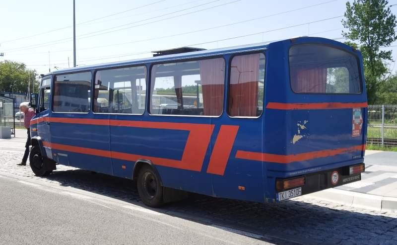 Mercedes-Benz Vario 814D 38+14 - Autobus suburban: foto 2 Mercedes-Benz Vario 814D 38+14 - Autobus suburban: foto 2