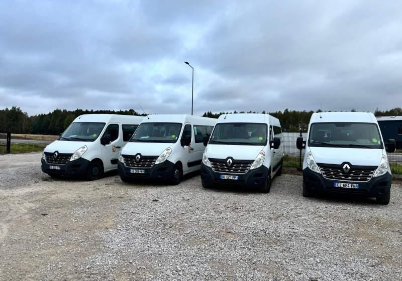 Renault Master 17 miejsc EURO 6 4 szt - Minibus, Furgon pasagjerësh: foto 1 Renault Master 17 miejsc EURO 6 4 szt - Minibus, Furgon pasagjerësh: foto 1