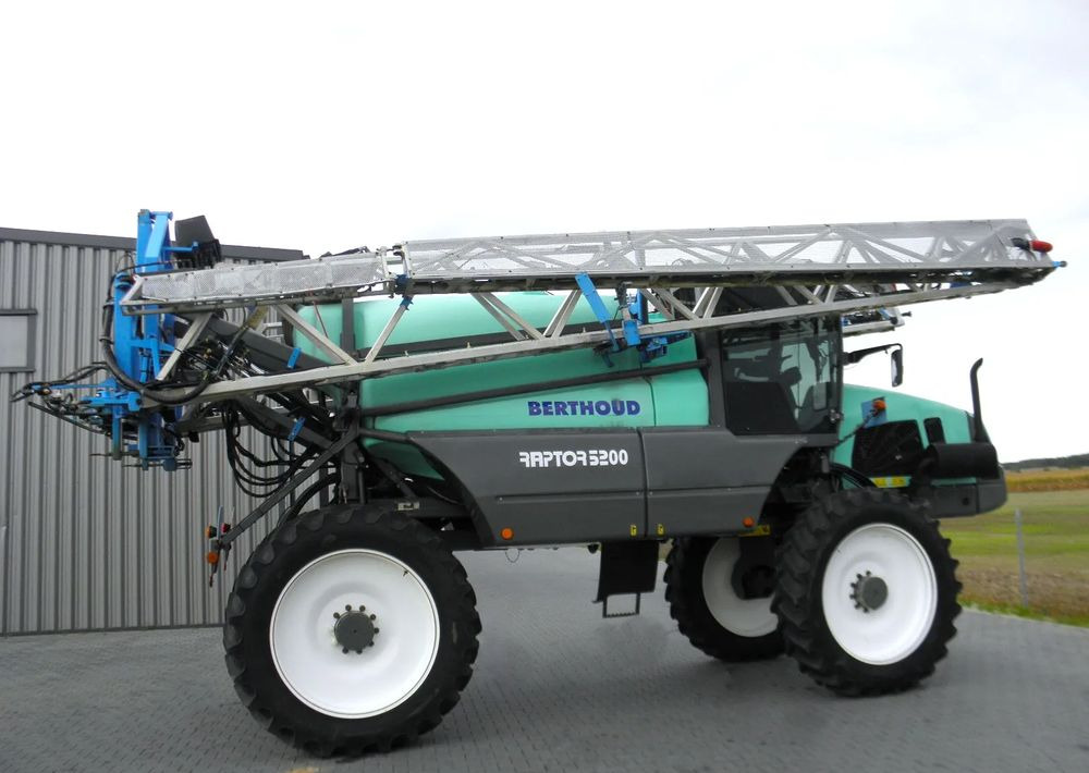 Spërkatës Berthoud Raptor 5200 2012 Rok, 36M, H-145cm, GPS, Nie Malowany, Stan Bardzo Dobry: foto 9 Spërkatës Berthoud Raptor 5200 2012 Rok, 36M, H-145cm, GPS, Nie Malowany, Stan Bardzo Dobry: foto 9