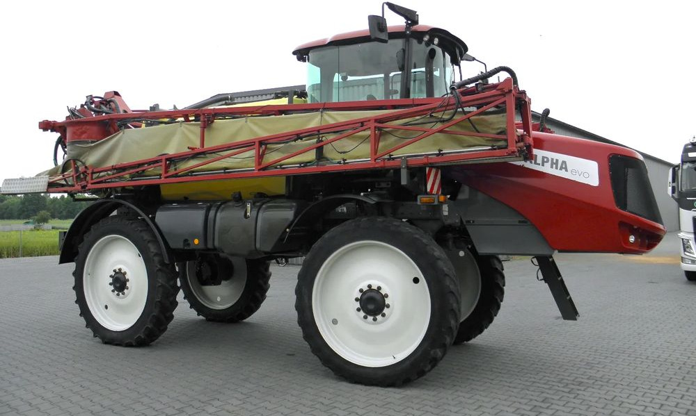 Hardi ALPHA 4100 EVO 2013 Rok, 30 metrow,40 km/h,GPS, Nie Malowany, Stan Bardzo Dobry - Spërkatës: foto 4 Hardi ALPHA 4100 EVO 2013 Rok, 30 metrow,40 km/h,GPS, Nie Malowany, Stan Bardzo Dobry - Spërkatës: foto 4