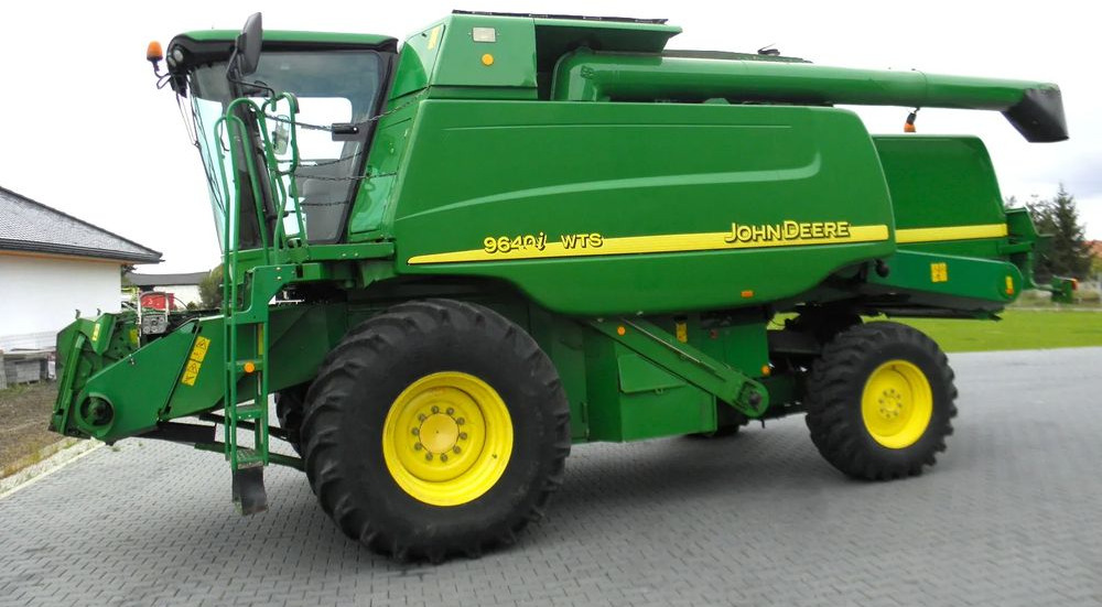 John Deere WTS 9640i 2006 Rok , Nowsza Wersja, heder,6,7m, Greenstar, Nie Malowany, Stan Bardzo Dobry - Autokombajnë: foto 1 John Deere WTS 9640i 2006 Rok , Nowsza Wersja, heder,6,7m, Greenstar, Nie Malowany, Stan Bardzo Dobry - Autokombajnë: foto 1