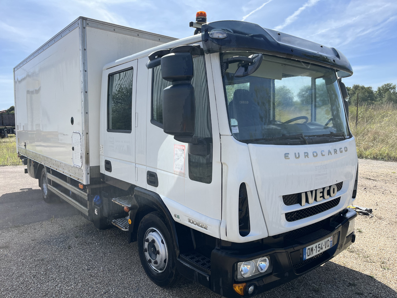 Iveco Eurocargo 100E22 caisse double cabine 7 places - Kamion vagonetë: foto 3 Iveco Eurocargo 100E22 caisse double cabine 7 places - Kamion vagonetë: foto 3