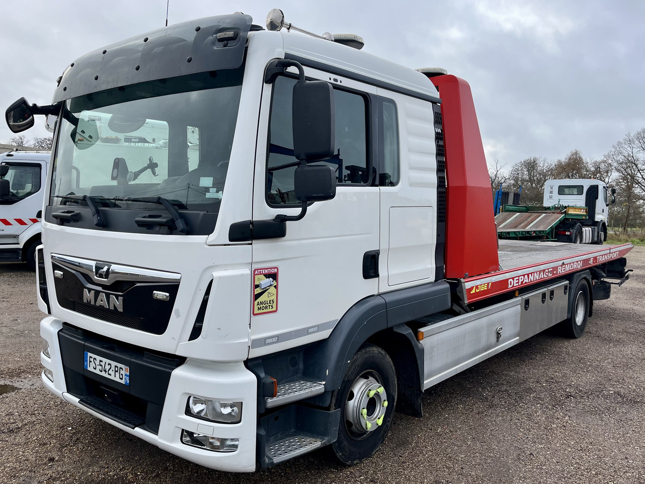 Man Tgl 12.250 plateau dépannage dépanneuse Jige 6 places - Autotransportues: foto 1 Man Tgl 12.250 plateau dépannage dépanneuse Jige 6 places - Autotransportues: foto 1