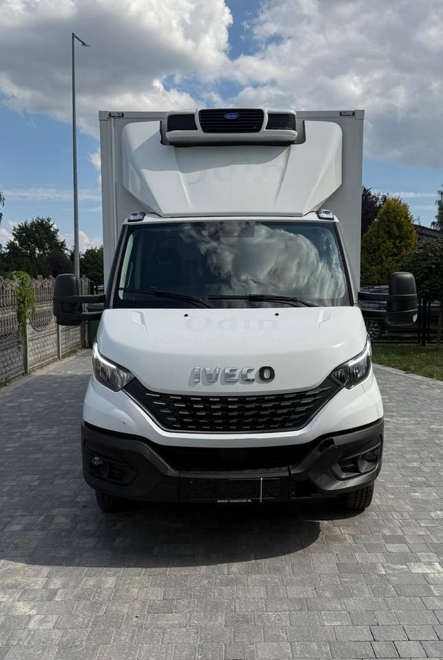 IVECO 40C18 BE COMBI – chłodnia z windą, kat. B+E, polift, 2019 rok - Furgon frigorifer: foto 2 IVECO 40C18 BE COMBI – chłodnia z windą, kat. B+E, polift, 2019 rok - Furgon frigorifer: foto 2