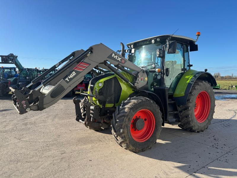 CLAAS ARION 520 - Traktor: foto 1 CLAAS ARION 520 - Traktor: foto 1