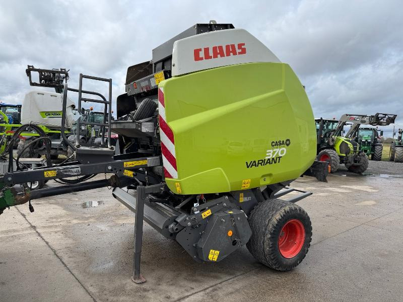 CLAAS VARIANT 370 - Dengmbledhëse e rrumbullakët: foto 1 CLAAS VARIANT 370 - Dengmbledhëse e rrumbullakët: foto 1