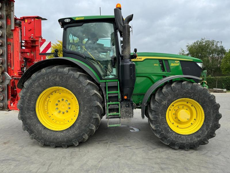 JOHN DEERE 6R250 - Traktor: foto 3 JOHN DEERE 6R250 - Traktor: foto 3