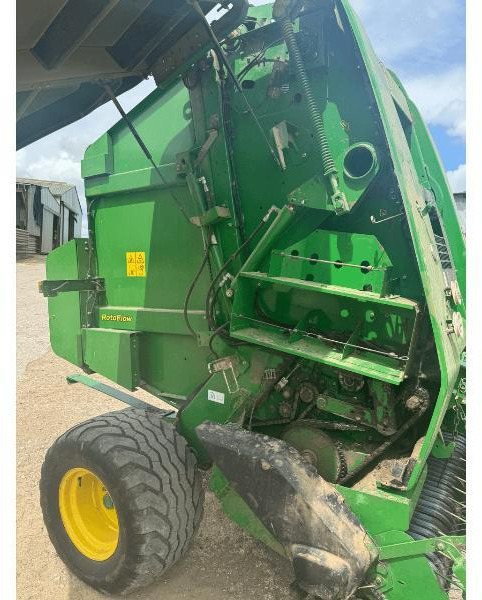 JOHN DEERE 864 - Dengmbledhëse e rrumbullakët: foto 3 JOHN DEERE 864 - Dengmbledhëse e rrumbullakët: foto 3