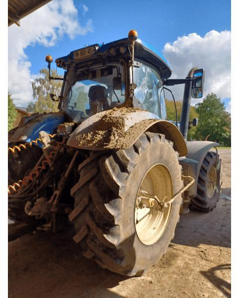 NEW-HOLLAND T7.270 AC - Traktor: foto 2 NEW-HOLLAND T7.270 AC - Traktor: foto 2