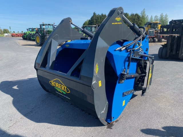 ROBERT - ROBIN BMV33 - Vagon për përzierjen e foragjereve: foto 4 ROBERT - ROBIN BMV33 - Vagon për përzierjen e foragjereve: foto 4