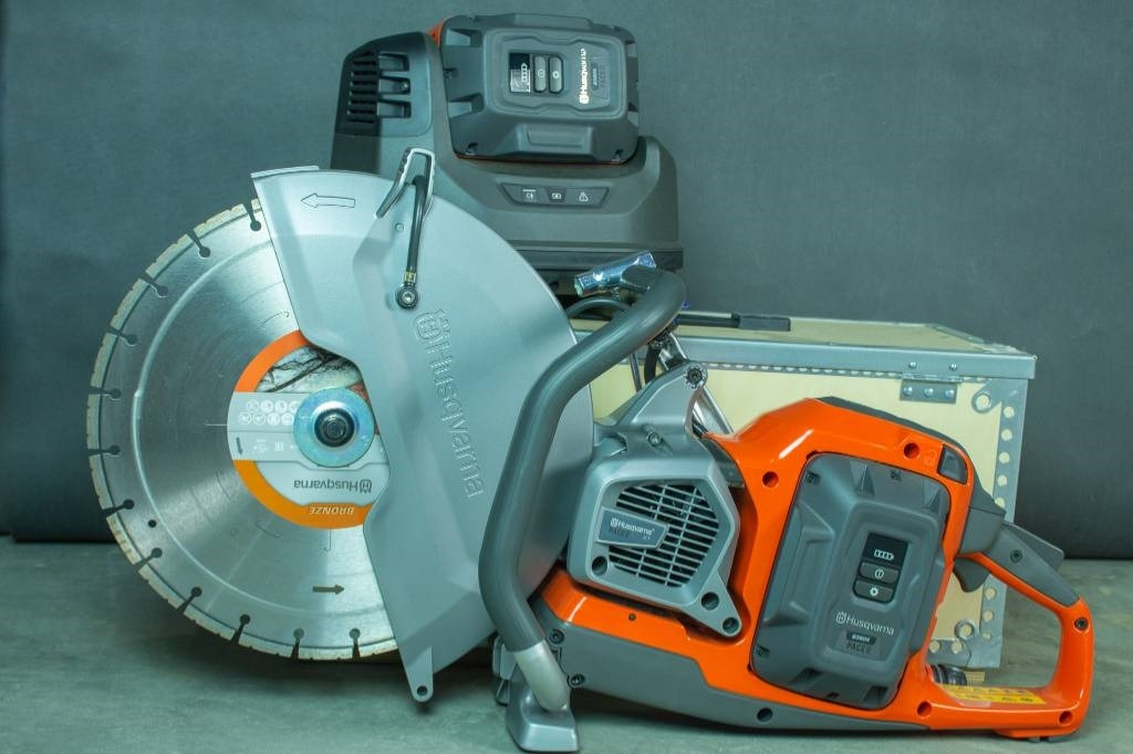 Husqvarna K1 akku - Vegla/ Pajisja: foto 1 Husqvarna K1 akku - Vegla/ Pajisja: foto 1