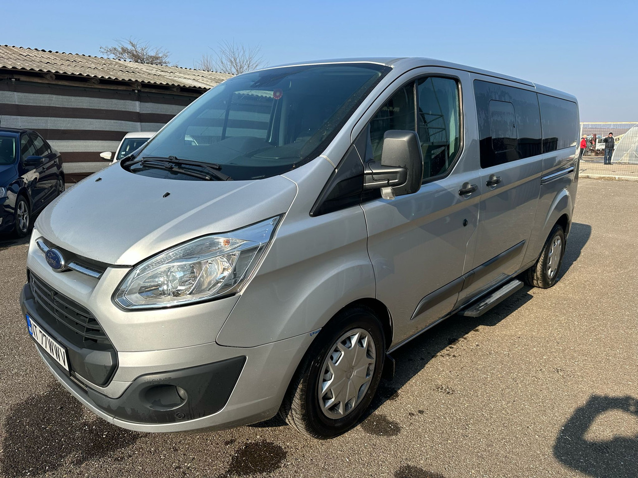 FORD TRANSIT CUSTOMS - Furgon pasagjerësh: foto 1 FORD TRANSIT CUSTOMS - Furgon pasagjerësh: foto 1