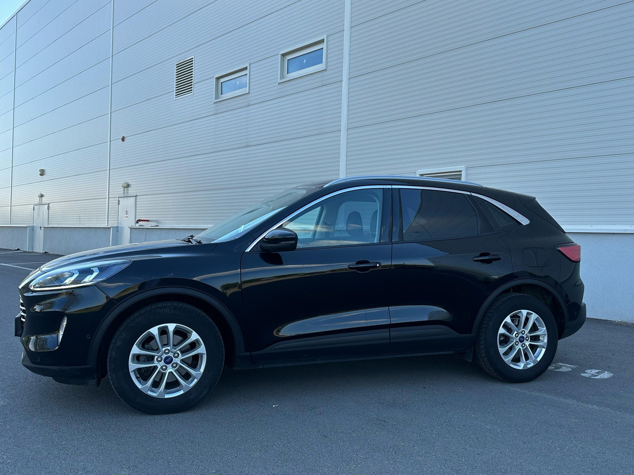 Ford Kuga - Veturë: foto 3 Ford Kuga - Veturë: foto 3
