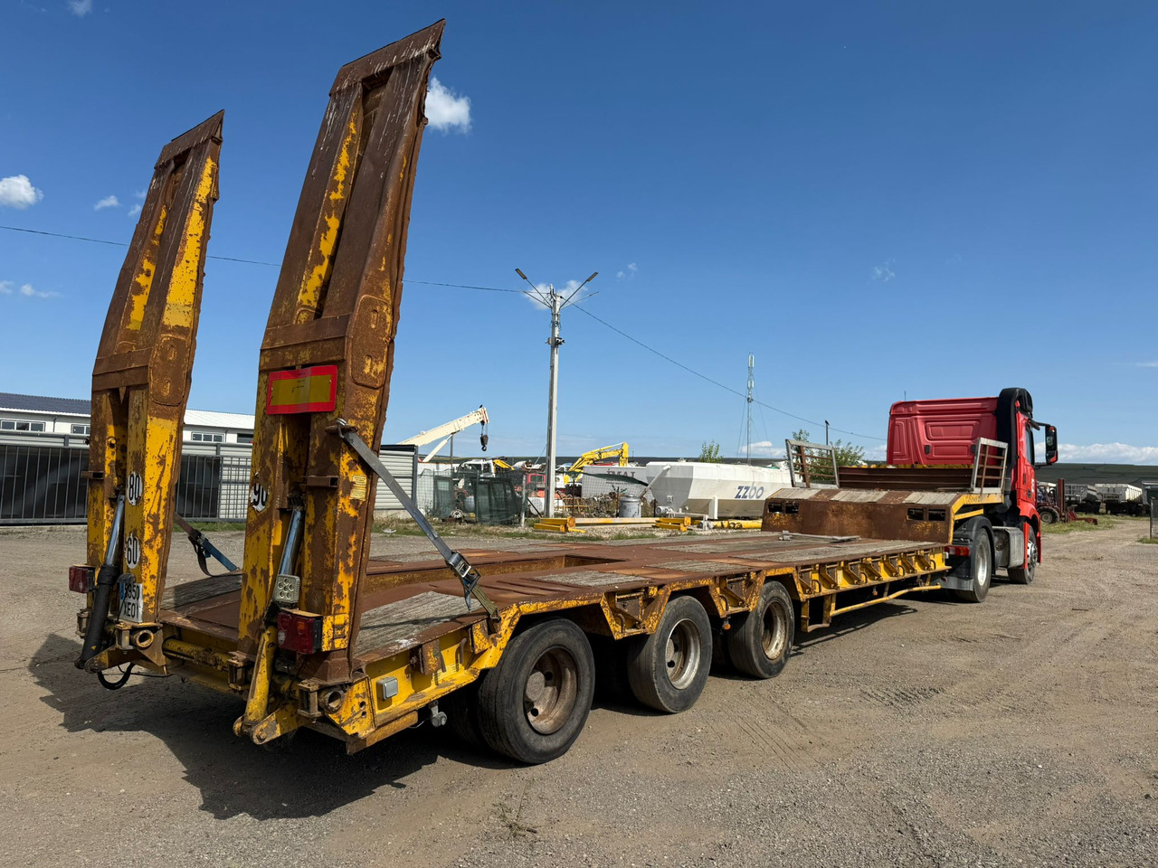 Mercedes-Benz Actros and Trailer ACTM Assembly - Gjysmë-kamion, Gjysmë rimorkio me plan ngarkimi të ulët: foto 2 Mercedes-Benz Actros and Trailer ACTM Assembly - Gjysmë-kamion, Gjysmë rimorkio me plan ngarkimi të ulët: foto 2