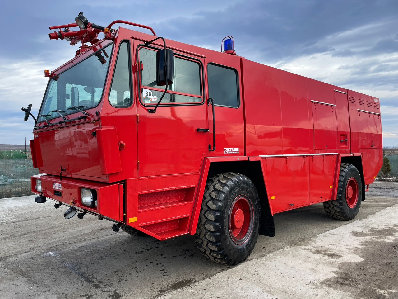 KRONENBURG K45 FIRE TRUCK - Zjarrfikëse: foto 1 KRONENBURG K45 FIRE TRUCK - Zjarrfikëse: foto 1