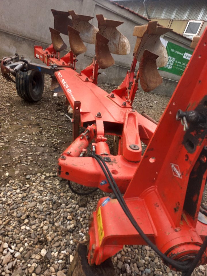 Lizingu i KUHN MM 151.5E.T Plow KUHN MM 151.5E.T Plow: foto 7 Lizingu i KUHN MM 151.5E.T Plow KUHN MM 151.5E.T Plow: foto 7