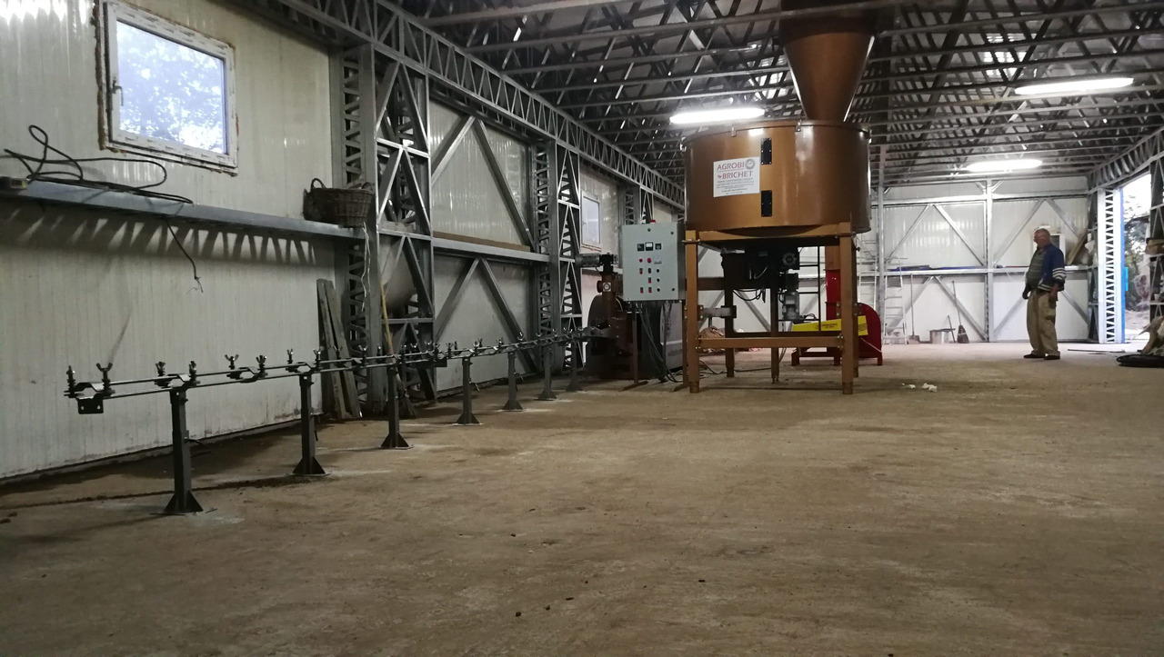 Briquetting Technology BT 060-400 BRIQUETTES PRODUCT LINE - Makineri industriale: foto 4 Briquetting Technology BT 060-400 BRIQUETTES PRODUCT LINE - Makineri industriale: foto 4