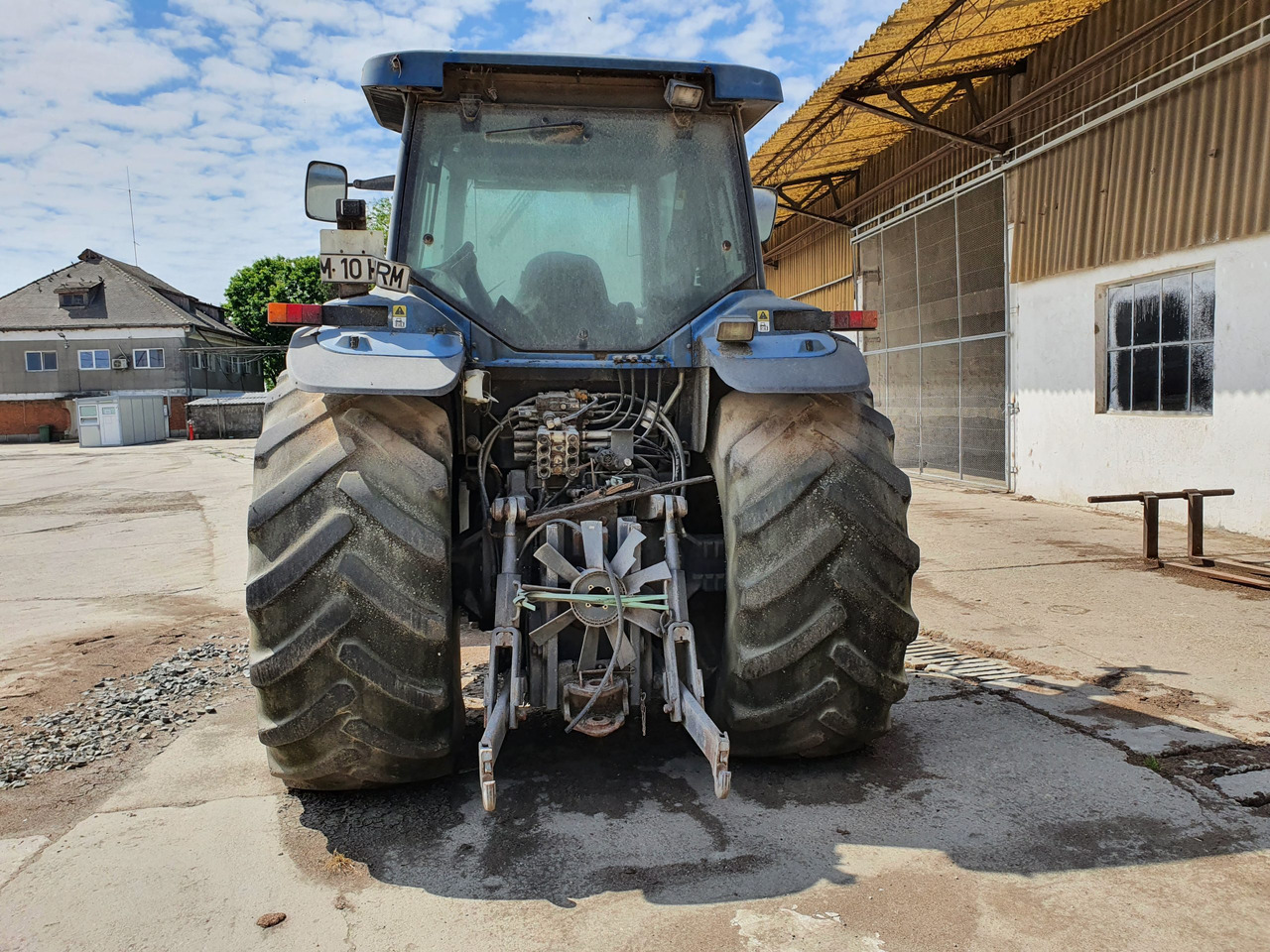 NEW HOLLAND 8970 Tractor 4×4 - Traktor: foto 4 NEW HOLLAND 8970 Tractor 4×4 - Traktor: foto 4