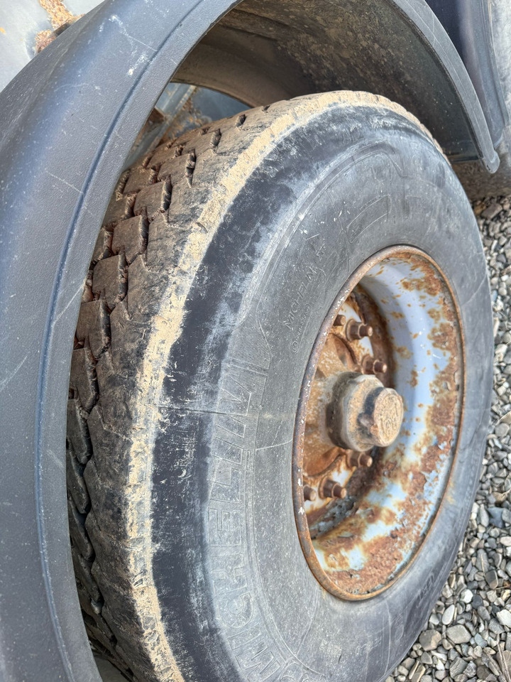 SCHMITZ-GOTHA SKI 24 Tipper Semi-trailer - Gjysmë rimorkio vetëshkarkuese: foto 5 SCHMITZ-GOTHA SKI 24 Tipper Semi-trailer - Gjysmë rimorkio vetëshkarkuese: foto 5