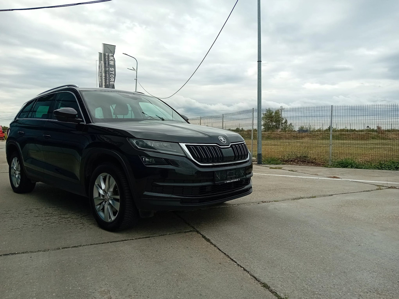 SKODA KODIAQ 2.0 TDI 4×4 DSG, TOP !!! - SUV: foto 3 SKODA KODIAQ 2.0 TDI 4×4 DSG, TOP !!! - SUV: foto 3