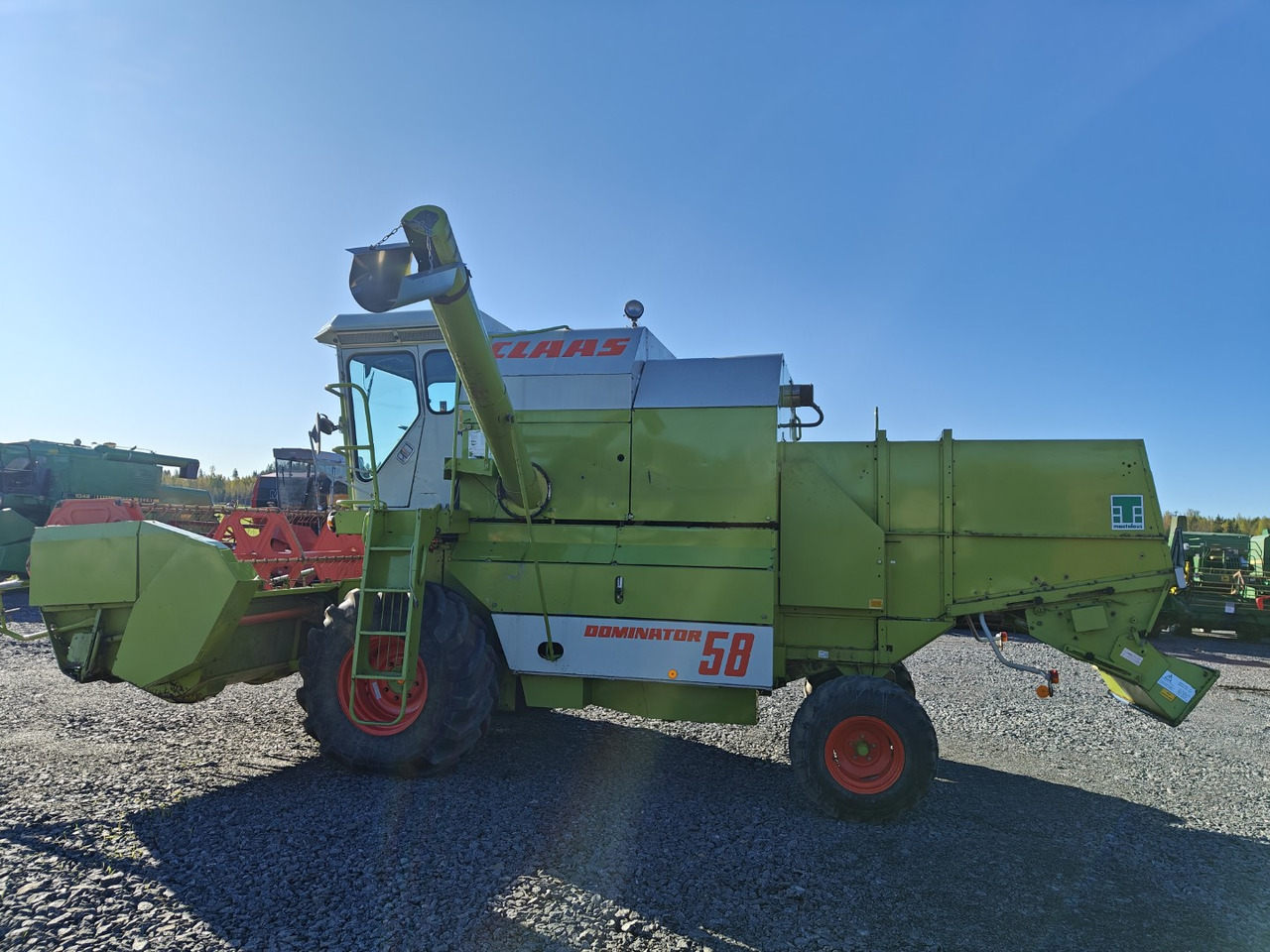 CLAAS Dominator 58 - Autokombajnë: foto 2 CLAAS Dominator 58 - Autokombajnë: foto 2