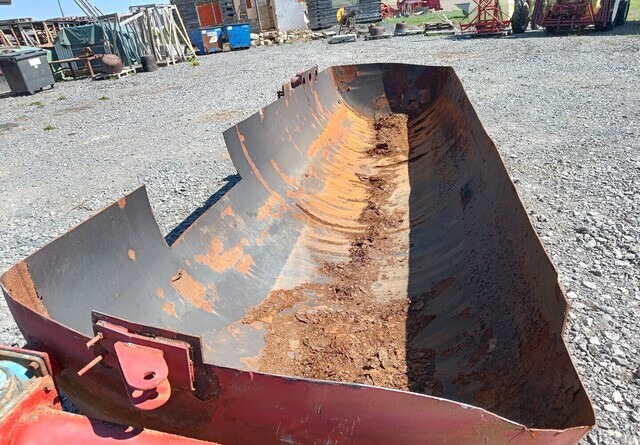 Risukaukaloiksi metsäkärryyn säiliön puolikas pituus 600cm - Pjesë këmbimi për Pajisje pylltarie: foto 2 Risukaukaloiksi metsäkärryyn säiliön puolikas pituus 600cm - Pjesë këmbimi për Pajisje pylltarie: foto 2