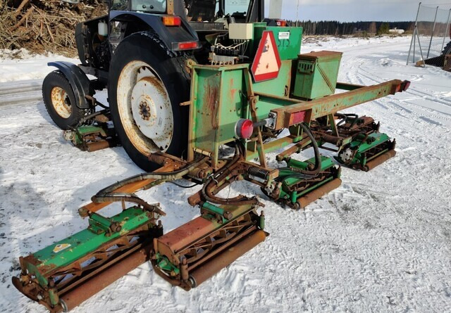 Ransomes kelaleikkuri 465cm hydraulinen - VIDEO - Trince: foto 3 Ransomes kelaleikkuri 465cm hydraulinen - VIDEO - Trince: foto 3