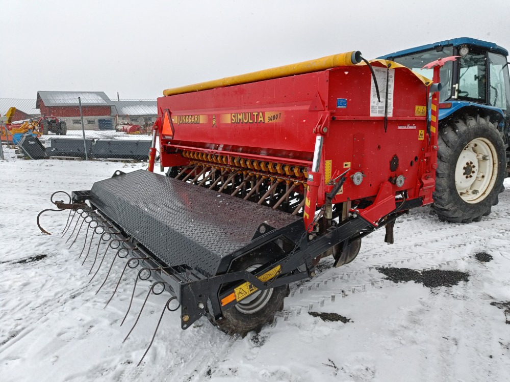 Simulta S3000T - Mbjellëse e kombinuar në radhë: foto 1 Simulta S3000T - Mbjellëse e kombinuar në radhë: foto 1