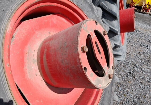 Rrota për Makineri bujqësore Taurus Paripyörät 18.4R38 todella hyväkuntoiset Fendt Farmer 312LSA sopivat: foto 7