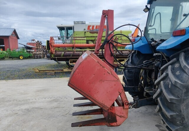 Varmo 400 rehuleikkuri - VIDEO - Pajisje silose: foto 3 Varmo 400 rehuleikkuri - VIDEO - Pajisje silose: foto 3