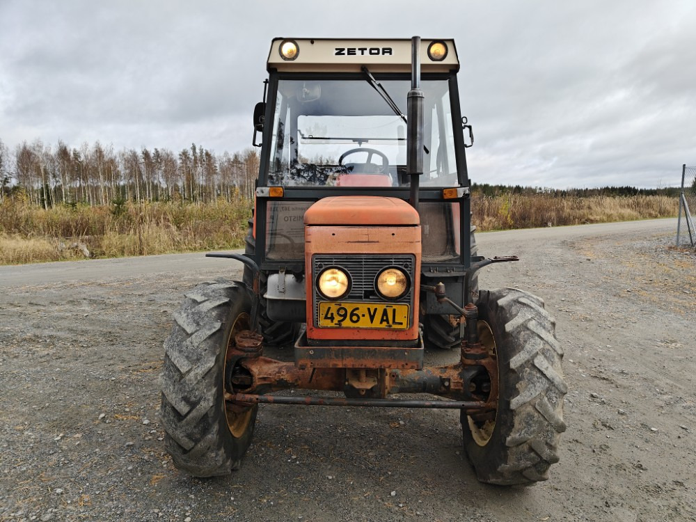 ZETOR 7245 - 4WD - Traktor: foto 5 ZETOR 7245 - 4WD - Traktor: foto 5