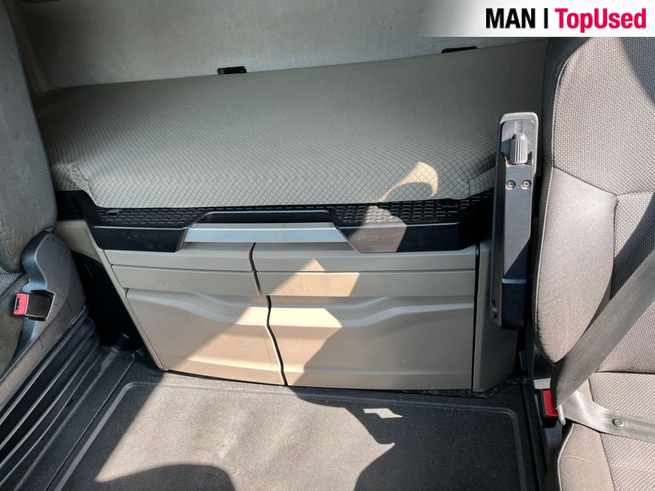 Gjysmë-kamion MAN TGX 18.470 4x2 BL SA Euro6 Retarder Klima ZV: foto 7 Gjysmë-kamion MAN TGX 18.470 4x2 BL SA Euro6 Retarder Klima ZV: foto 7