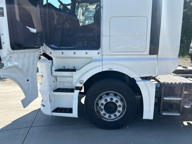 MAN TGX 18.470 4x2 BL SA - Gjysmë-kamion: foto 5 MAN TGX 18.470 4x2 BL SA - Gjysmë-kamion: foto 5