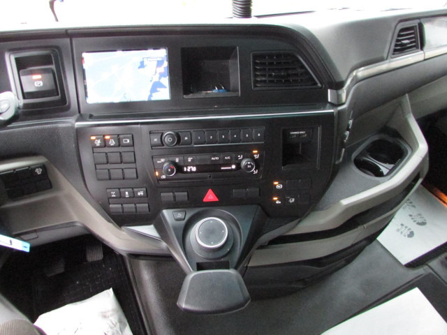 MAN TGX 18.470 4x2 LL SA - Gjysmë-kamion: foto 2 MAN TGX 18.470 4x2 LL SA - Gjysmë-kamion: foto 2