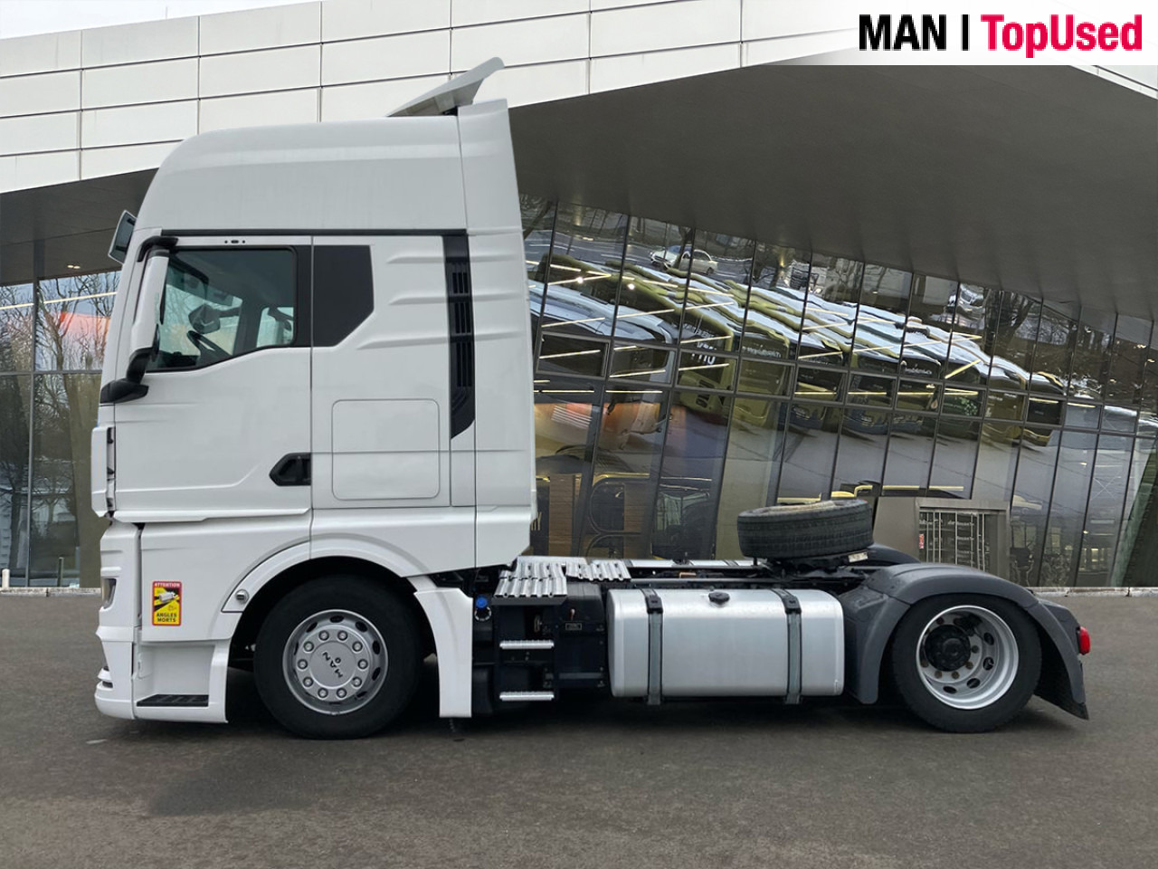 MAN TGX 18.470 4x2 LL SA Ultra *MM890175 Retarder ZV - Gjysmë-kamion: foto 2 MAN TGX 18.470 4x2 LL SA Ultra *MM890175 Retarder ZV - Gjysmë-kamion: foto 2