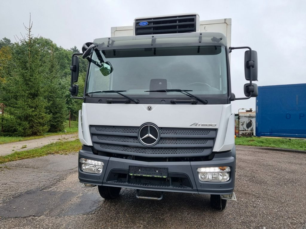 Mercedes-Benz ATEGO 1323 4x4 + Carrier EXPEDITION CAMPER - Kamion frigorifer: foto 2 Mercedes-Benz ATEGO 1323 4x4 + Carrier EXPEDITION CAMPER - Kamion frigorifer: foto 2