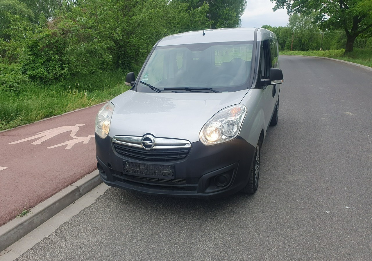 Fiat Doblo long*combo *doblo* krajówka *fv vat 23%* - Veturë: foto 2 Fiat Doblo long*combo *doblo* krajówka *fv vat 23%* - Veturë: foto 2