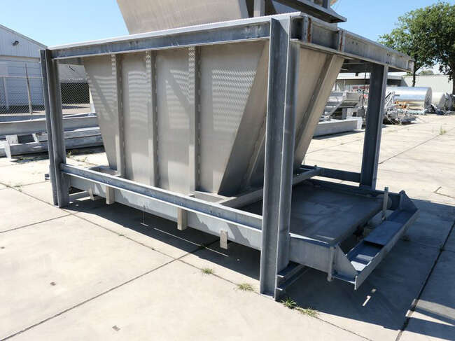 NN stainless steel bunker - Makineri ushqimore: foto 2 NN stainless steel bunker - Makineri ushqimore: foto 2