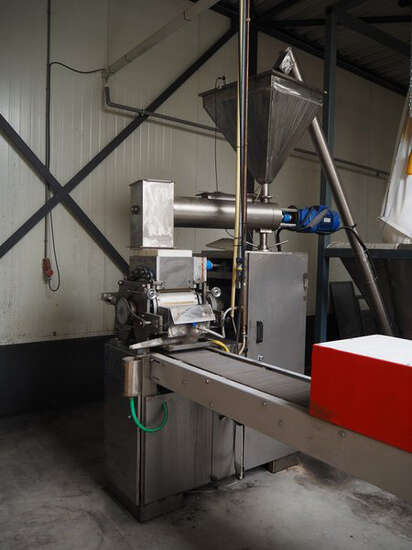 Teknikeller Makina sugar cube line T.T.O.R. 125 - Makineri ushqimore: foto 2 Teknikeller Makina sugar cube line T.T.O.R. 125 - Makineri ushqimore: foto 2