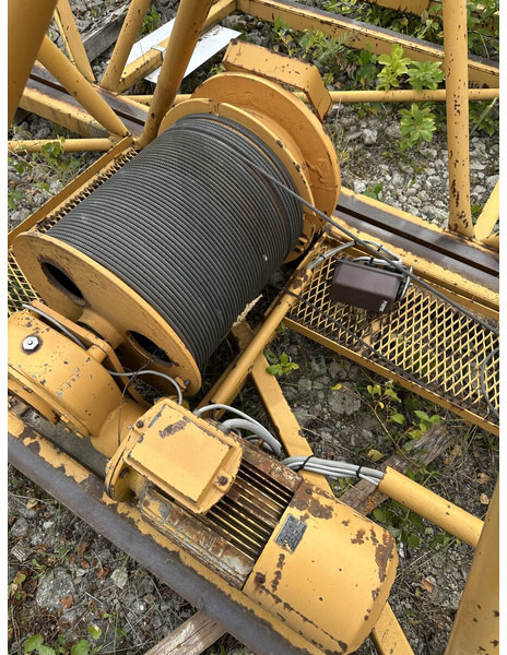 Liebherr 140EC-H10, 1993yom, 40jib, 23,5m huh - Vinç-urë: foto 5 Liebherr 140EC-H10, 1993yom, 40jib, 23,5m huh - Vinç-urë: foto 5