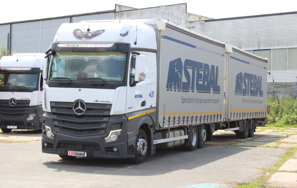 Mercedes-Benz Actros 2542 NAVIGACE + PANAV TVK 18 M (8,20m x 2,4 - Kamion me tendë, Rimorkio me tendë: foto 2 Mercedes-Benz Actros 2542 NAVIGACE + PANAV TVK 18 M (8,20m x 2,4 - Kamion me tendë, Rimorkio me tendë: foto 2